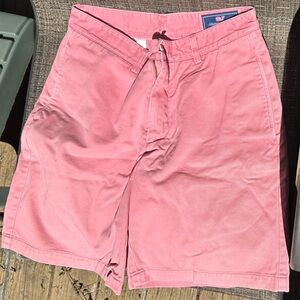 Vineyard Vines shorts